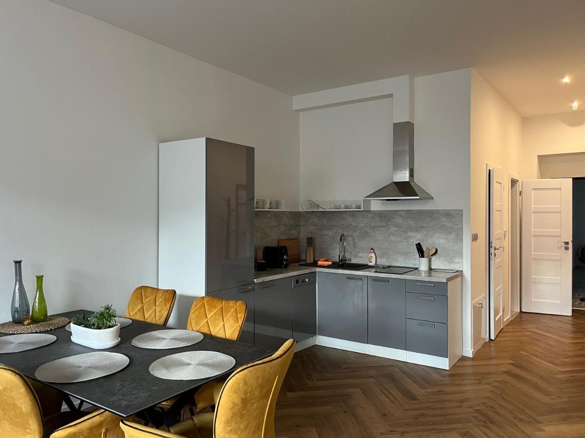 Apartmany Male Namesti, 브로우모프 외부 사진